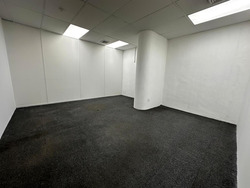 Golden Mile Tower (D7), Office #542762331